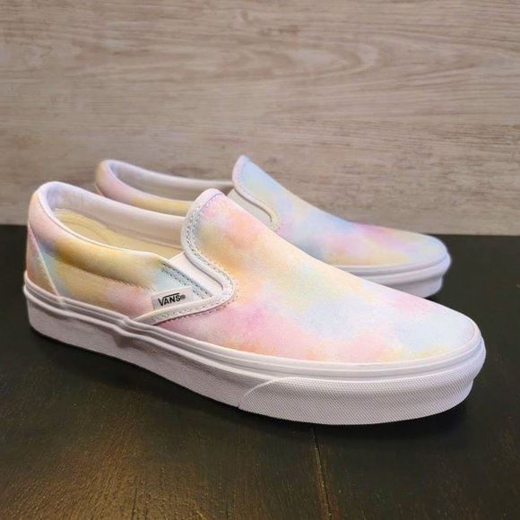 Vans Classic Slip-On Shoes main image 11